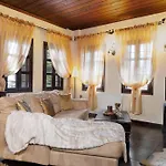 Luxury Pantheon 게스트하우스 팔라이오스 판텔레이몬