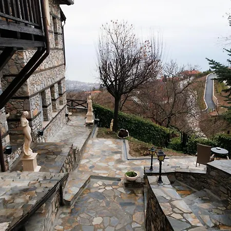 Гостевой дом Luxury Pantheon 4*
